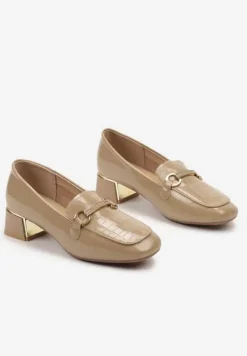 Ciemnobeżowe Lakierowane Półbuty na Słupkowym Obcasie z Klamerką i Cyrkoniami Iloenni