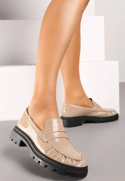 Ciemnobeżowe Mokasyny na Grubej Podeszwie z Minimalistycznym Zdobieniem Berivana