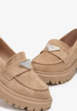 Ciemnobeżowe Mokasyny na Grubej Podeszwie Ozdobione Cyrkoniami Movail