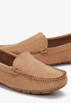 Ciemnobeżowe Mokasyny na Płaskiej Podeszwie z Przeszyciami Neen