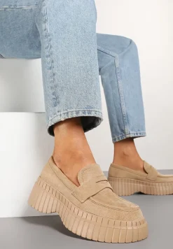 Ciemnobeżowe Mokasyny na Platformie z Tłoczeniem Ozdobione Paskiem Fonirea