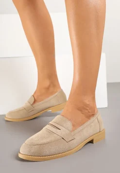 Ciemnobeżowe Mokasyny o Klasycznym Fasonie z Ozdobnym Wycięciem Karisen