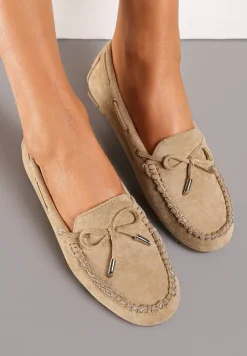 Ciemnobeżowe Mokasyny Ozdobione Wiązaniami i Kokardką na Froncie Cimella