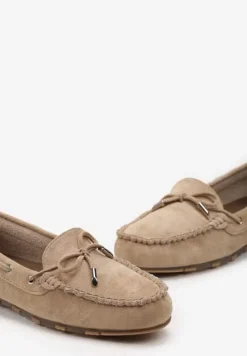Ciemnobeżowe Mokasyny Ozdobione Wiązaniami i Kokardką na Froncie Cimella