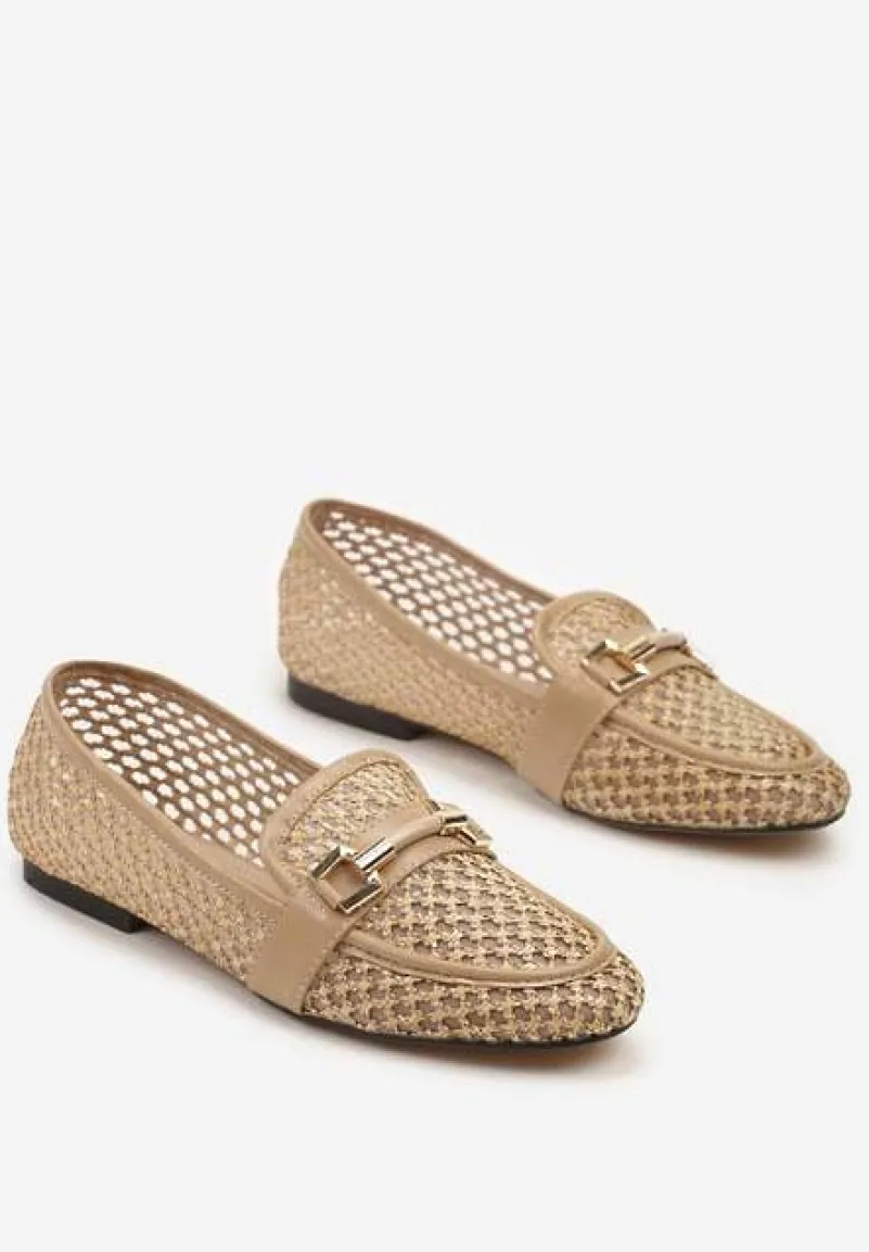 Ciemnobeżowe Mokasyny Ozdobione Siateczkową Cholewką i Klamrą Zelure