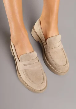 Ciemnobeżowe Mokasyny Ozdobione z Przodu Paskiem Jelzivis