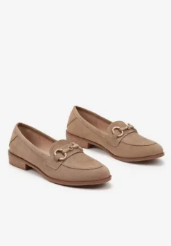 Ciemnobeżowe Mokasyny Vices z Wkładką ze Skóry Naturalnej Zdobione Łańcuszkiem Delariona