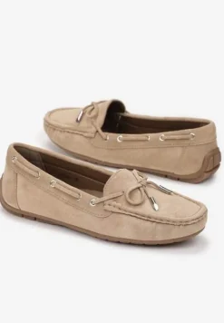 Ciemnobeżowe Mokasyny z Cholewką przed Kostkę z Przeszyciami i Ozdobną Kokardką Yaledia