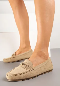Ciemnobeżowe Mokasyny z Imitacji Zamszu z Ozdobną Metaliczną Aplikacją Sovtewi