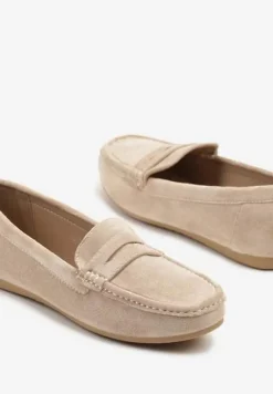 Ciemnobeżowe Mokasyny z Ozdobnymi Przeszyciami Rivgis