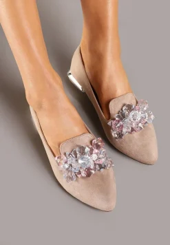 Ciemnobeżowe Mokasyny ze Szpiczastym Noskiem i Kryształkami Ontala