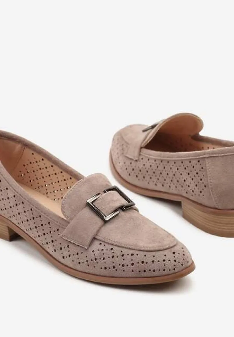 Ciemnobeżowe Mokasyny ze Skórzaną Wkładką i Aplikacją Meratheia