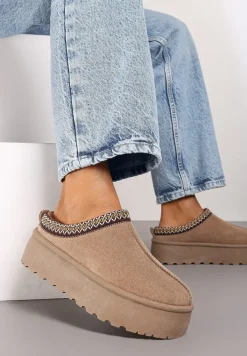 Ciemnobeżowe Śniegowce na Platformie z Ozdobnym Paskiem Lotiara