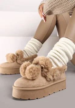 Ciemnobeżowe Śniegowce na Platformie z Pomponami i Ozdobnym Sztucznym Futerkiem Iriviane