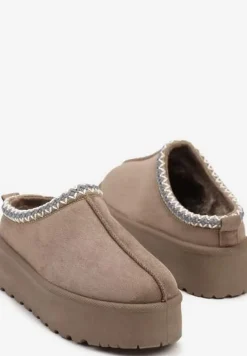 Ciemnobeżowe Śniegowce na Platformie z Niską Cholewką i Haftowanym Wzorem Zivilae