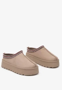 Ciemnobeżowe Śniegowce na Platformie z Niską Cholewką Ozdobione Haftem Metaria