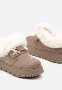 Ciemnobeżowe Śniegowce na Platformie Ozdobione Aplikacją 3D i Futrem Cediona