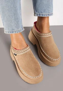 Ciemnobeżowe Śniegowce Wsuwane z Krótką Cholewką i Niską Platformą Clorira