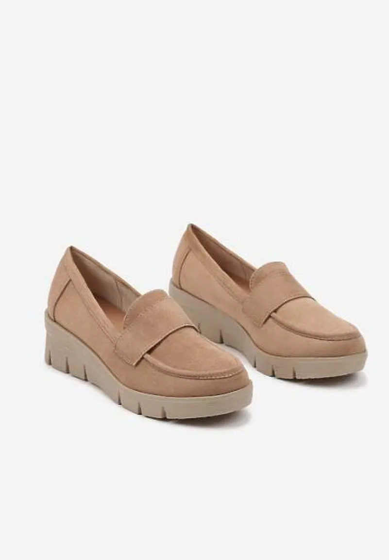 Ciemnobeżowe Półbuty Mokasyny na Koturnie z Wkładką ze Skóry Naturalnej Ozdobione Paskiem Zorvia