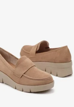 Ciemnobeżowe Półbuty Mokasyny na Koturnie z Wkładką ze Skóry Naturalnej Ozdobione Paskiem Zorvia