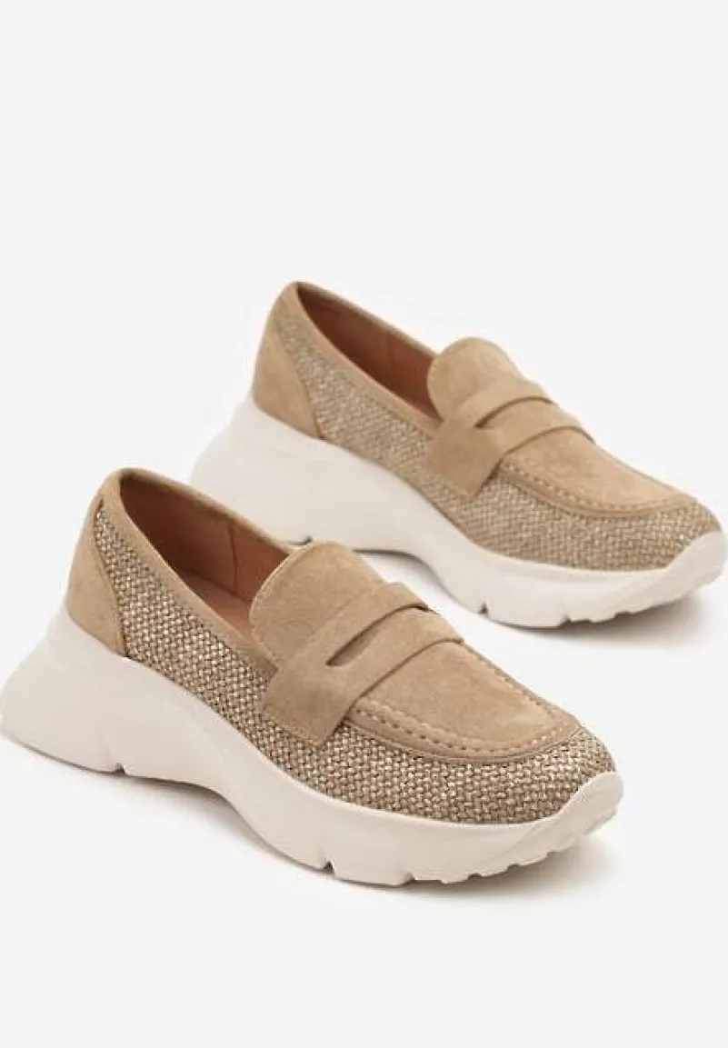 Ciemnobeżowe Półbuty na Tłoczonej Platformie Eraviella