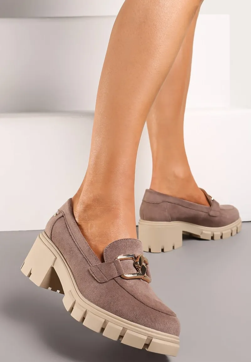 Ciemnobeżowe Półbuty ze Skórzaną Wkładką na Niskiej Platformie i Słupku z Ozdobną Klamrą Salpani