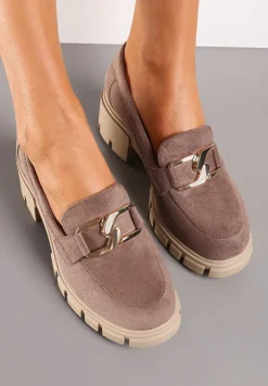 Ciemnobeżowe Półbuty ze Skórzaną Wkładką na Niskiej Platformie i Słupku z Ozdobną Klamrą Salpani