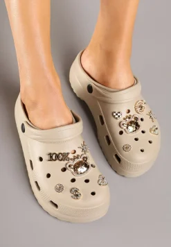 Ciemnobeżowe Piankowe Klapki Chodaki Ozdobione Przypinkami Sanilva