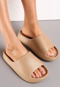 Ciemnobeżowe Piankowe Klapki z Grubą Podeszwą i Szerokim Paskiem Zamila