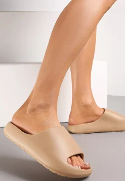 Ciemnobeżowe Piankowe Klapki z Grubą Podeszwą i Szerokim Paskiem Zamila