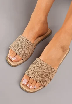 Ciemnobeżowe Plecione Klapki na Płaskiej Podeszwie w Stylu Boho Evielle