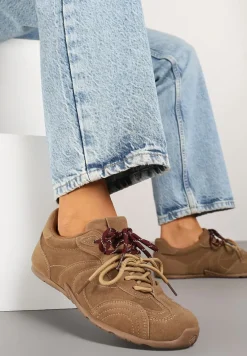 Ciemnobeżowe Sneakersy Ozdobione Podwójnym Sznurowaniem Lirania