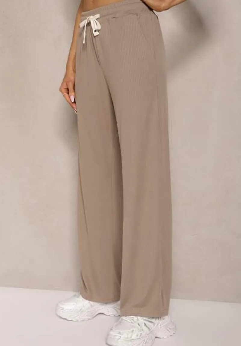 Ciemnobeżowe Spodnie o Prostym Kroju z Gumką w Pasie Miritia