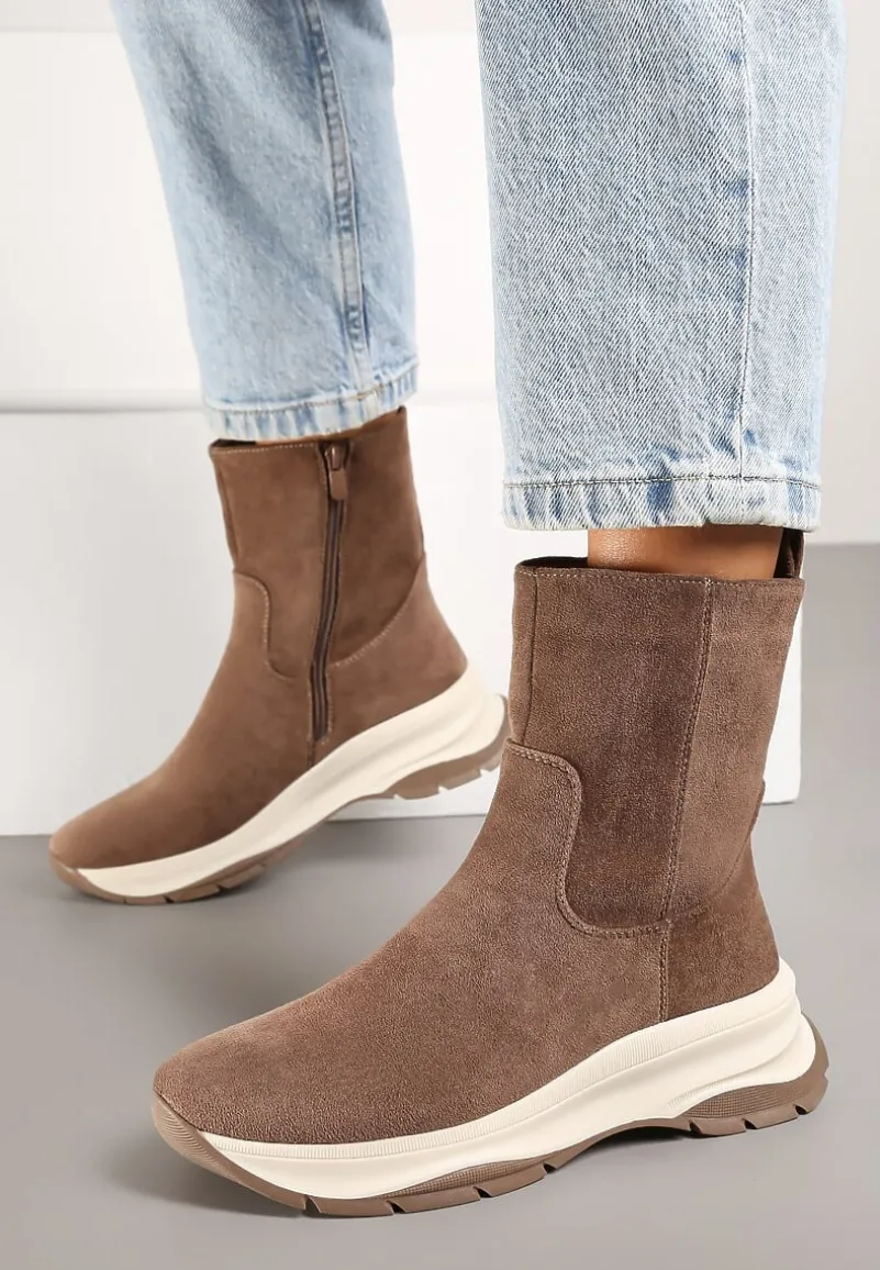 Ciemnobeżowe Streetwearowe Botki z Ekozamszu na Tłoczonej Platformie Realaeth