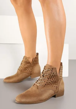 Ciemnobeżowe Sznurowane Botki Vices ze Skórzaną Wkładką i Ażurową Cholewką za Kostkę i Wycięciem Tlixa