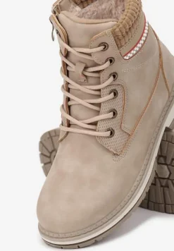 Ciemnobeżowe Sznurowane Trapery na Płaskiej Podeszwie Ozdobione Tłoczeniem Brenneth