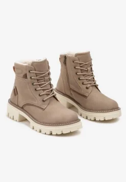 Ciemnobeżowe Sznurowane Traperki na Płaskiej Podeszwie Ozdobione Przeszyciami Lerania