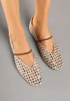 Ciemnobeżowe Szydełkowe Balerinki w Stylu Boho z Paskiem Vomea