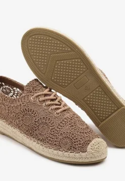 Ciemnobeżowe Tenisówki Ozdobione Plecionką i Ażurowym Wzorem Mevienne