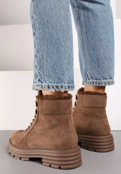 Ciemnobeżowe Traperki na Grubej Podeszwie z Futerkowym Zdobieniem Narinora