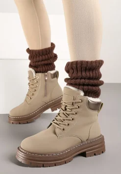 Ciemnobeżowe Traperki na Tłoczonej Podeszwie Ocieplane Futrem Toriga