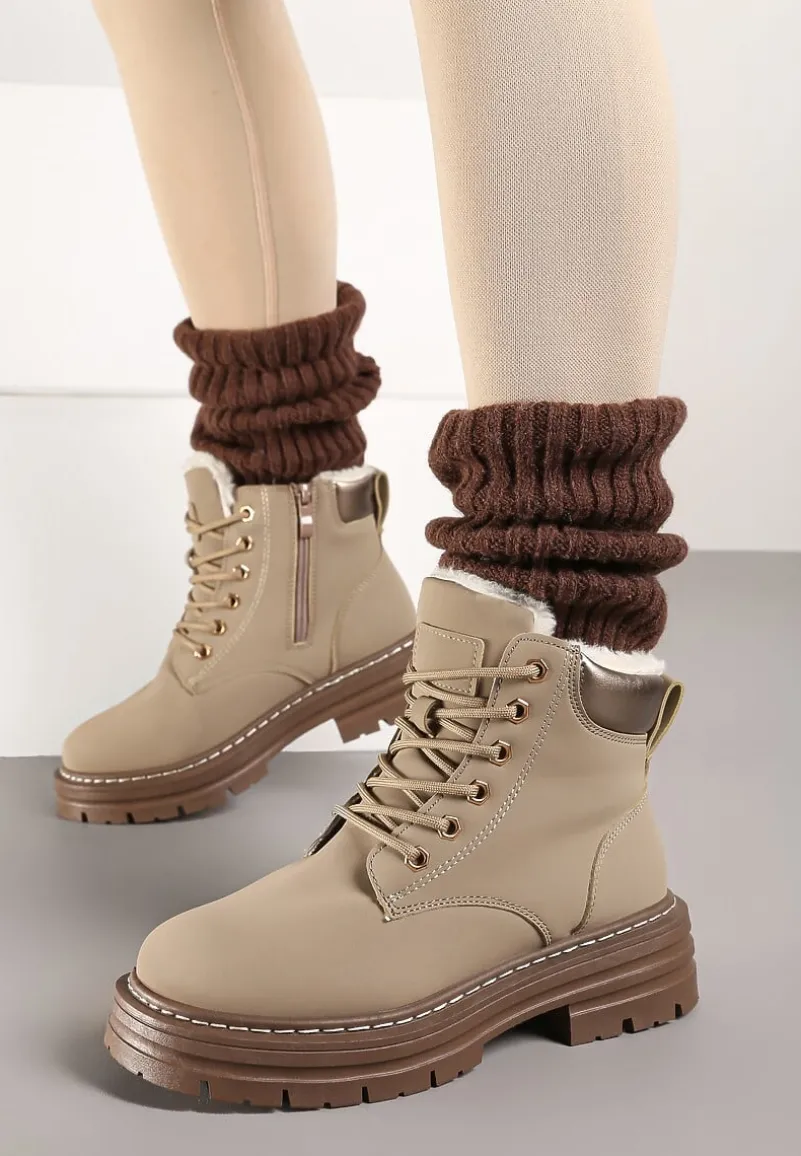 Ciemnobeżowe Traperki na Tłoczonej Podeszwie Ocieplane Futrem Toriga