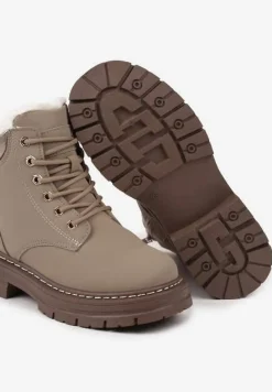 Ciemnobeżowe Traperki na Tłoczonej Podeszwie Ocieplane Futrem Toriga