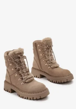 Ciemnobeżowe Traperki z Imitacji Zamszu ze Sznurowaniem i Futerkiem Cynthara