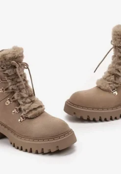 Ciemnobeżowe Traperki z Imitacji Zamszu ze Sznurowaniem i Futerkiem Cynthara