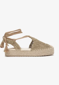 Ciemnobeżowe Wiązane Sandały na Plecionej Platformie z Szydełkową Cholewką Avelley