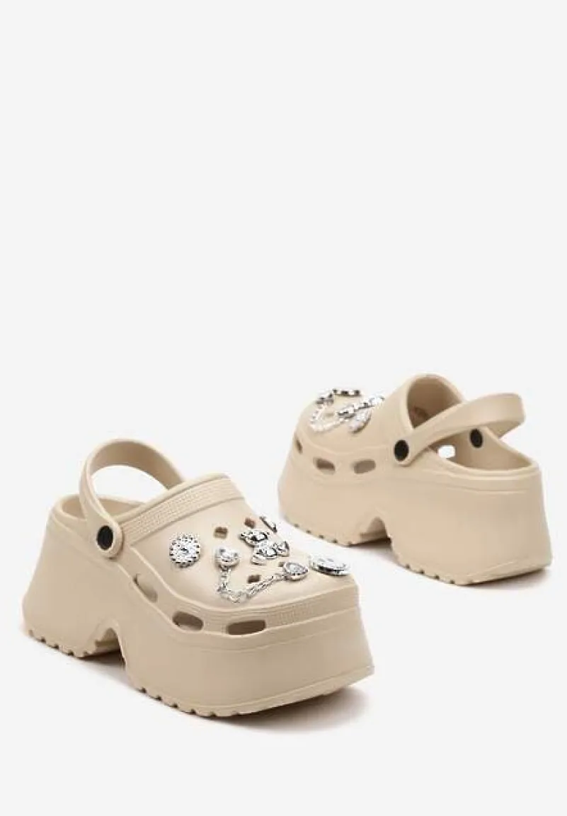 Ciemnobeżowe Wsuwane Klapki z Pianki na Platformie z Aplikacjami o Metalicznym Połysku Risettim