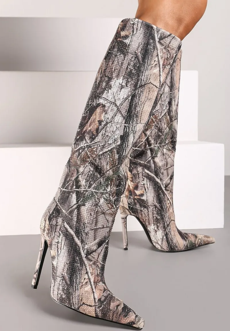 Ciemnobeżowe Wsuwane Kozaki na Obcasie Typu Szpilka z Noskiem w Szpic i Cyrkoniowym Detalem Hanilaya