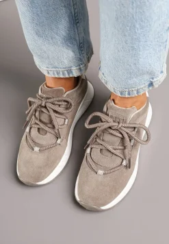 Ciemnobeżowe Zamszowe Sneakersy z Wkładką ze Skóry Naturalnej Dolavienne