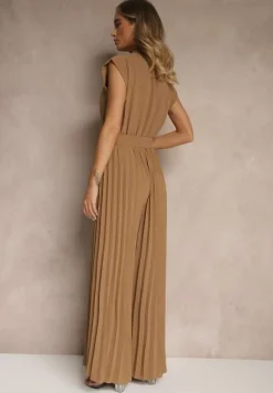 Ciemnobeżowy Kopertowy Kombinezon Wide Leg Zdobiony Plisami i Paskiem z Klamrą Salirella